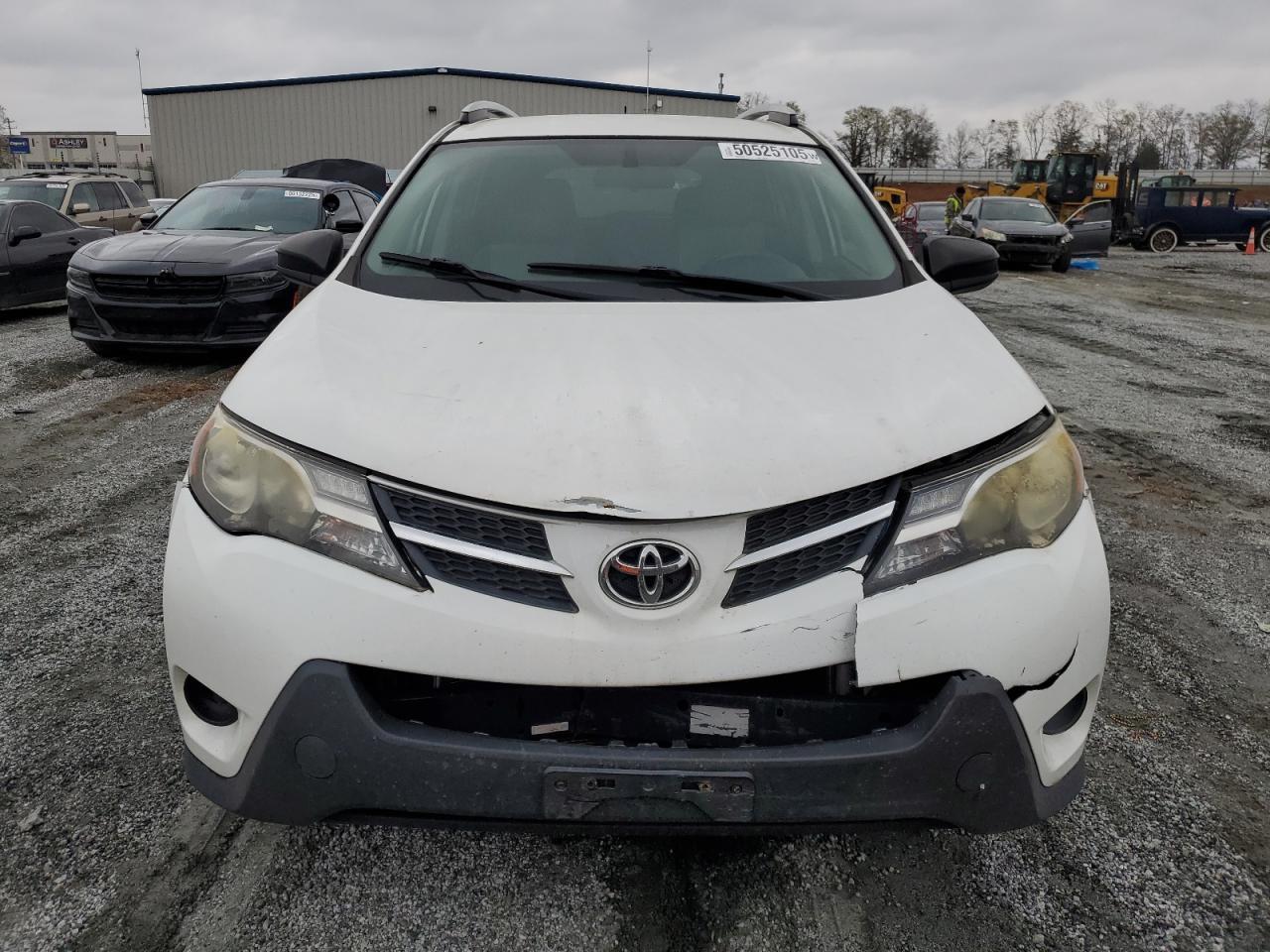 2015 TOYOTA RAV4 LE - Фото 5