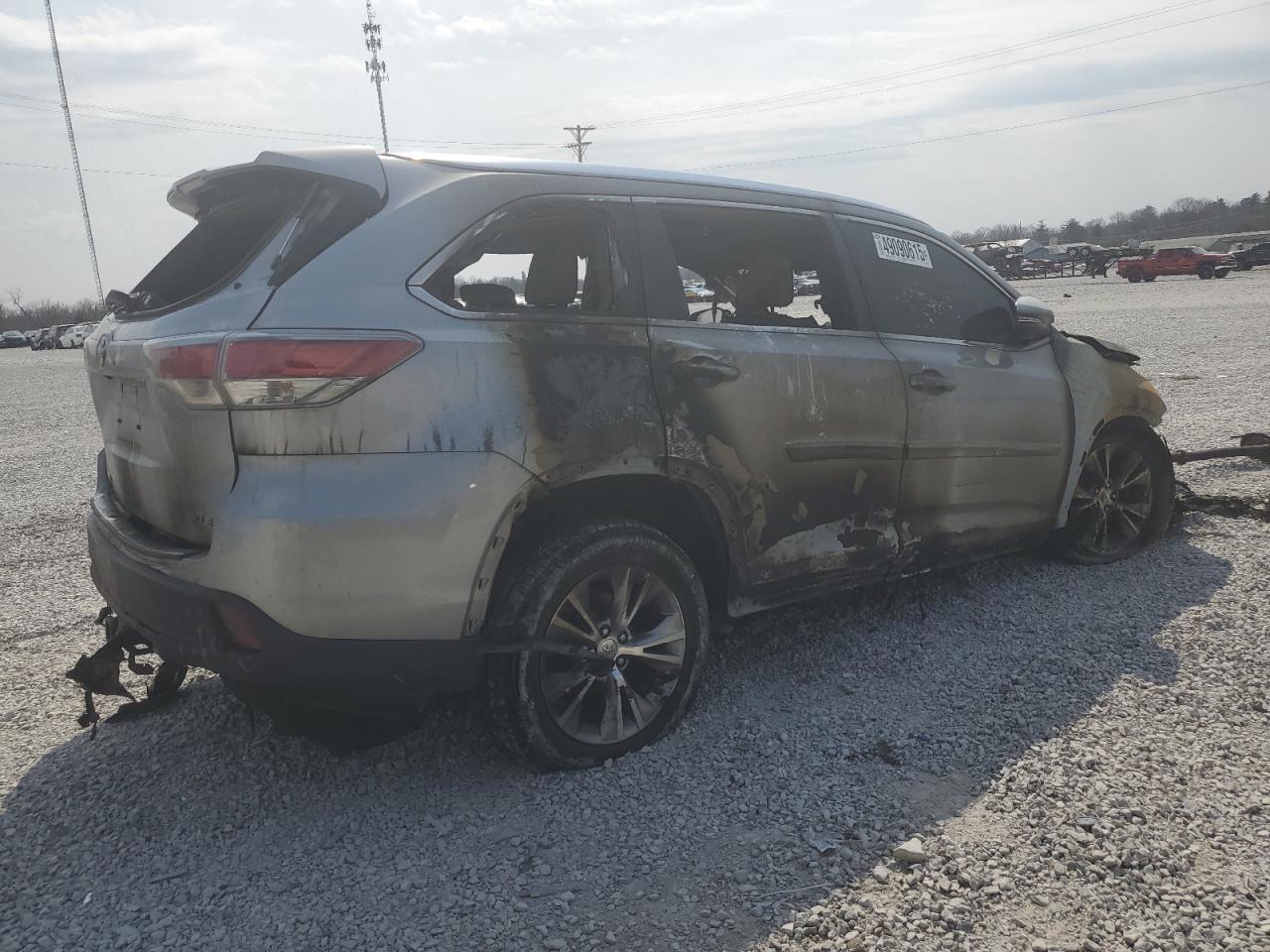 2015 TOYOTA HIGHLANDER - Фото 3