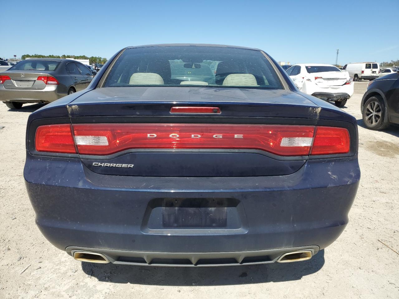 2013 DODGE CHARGER SE - Фото 6