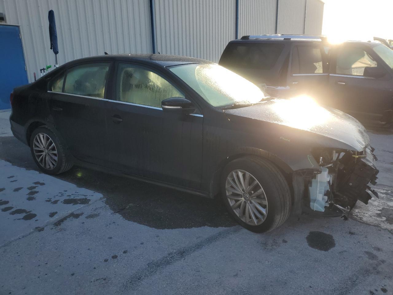 2016 VOLKSWAGEN JETTA SEL - Image 4