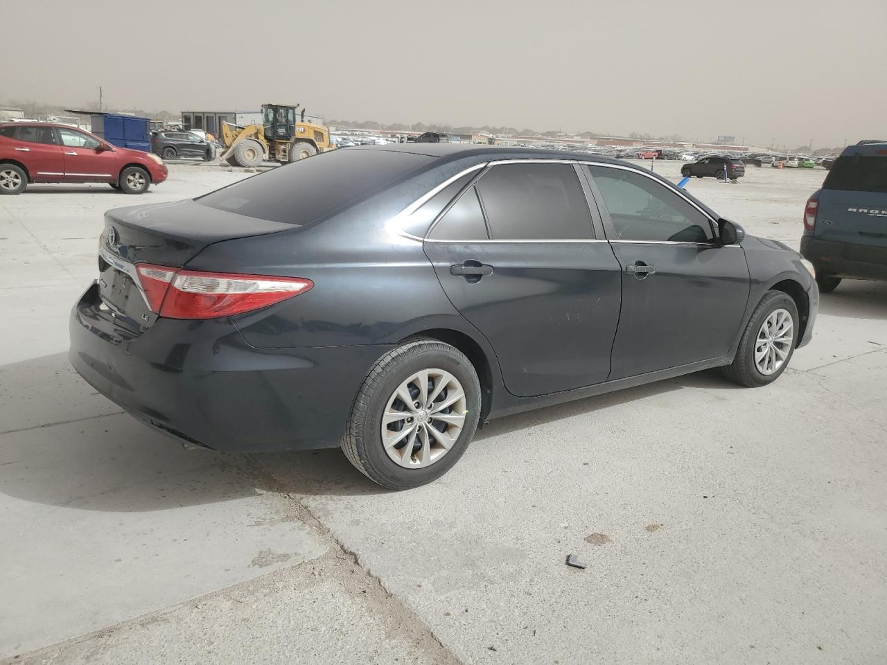 2016 TOYOTA CAMRY LE - Image 3