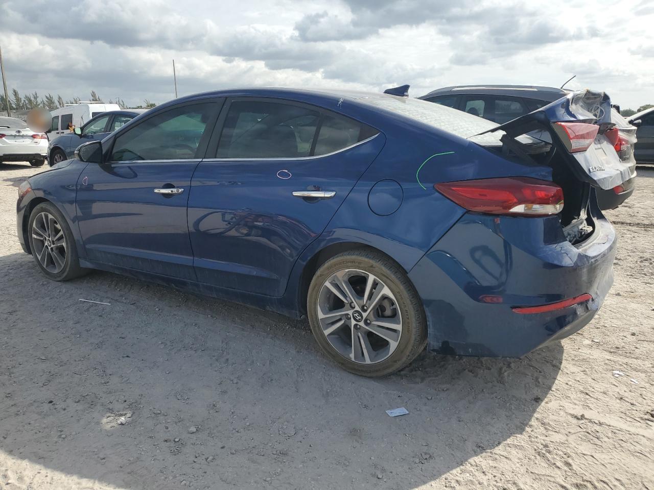 2017 HYUNDAI ELANTRA SE - Image 2