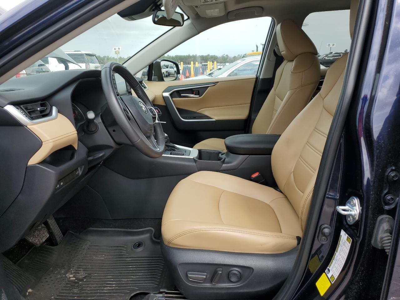 2022 TOYOTA RAV4 XLE P - Image 7