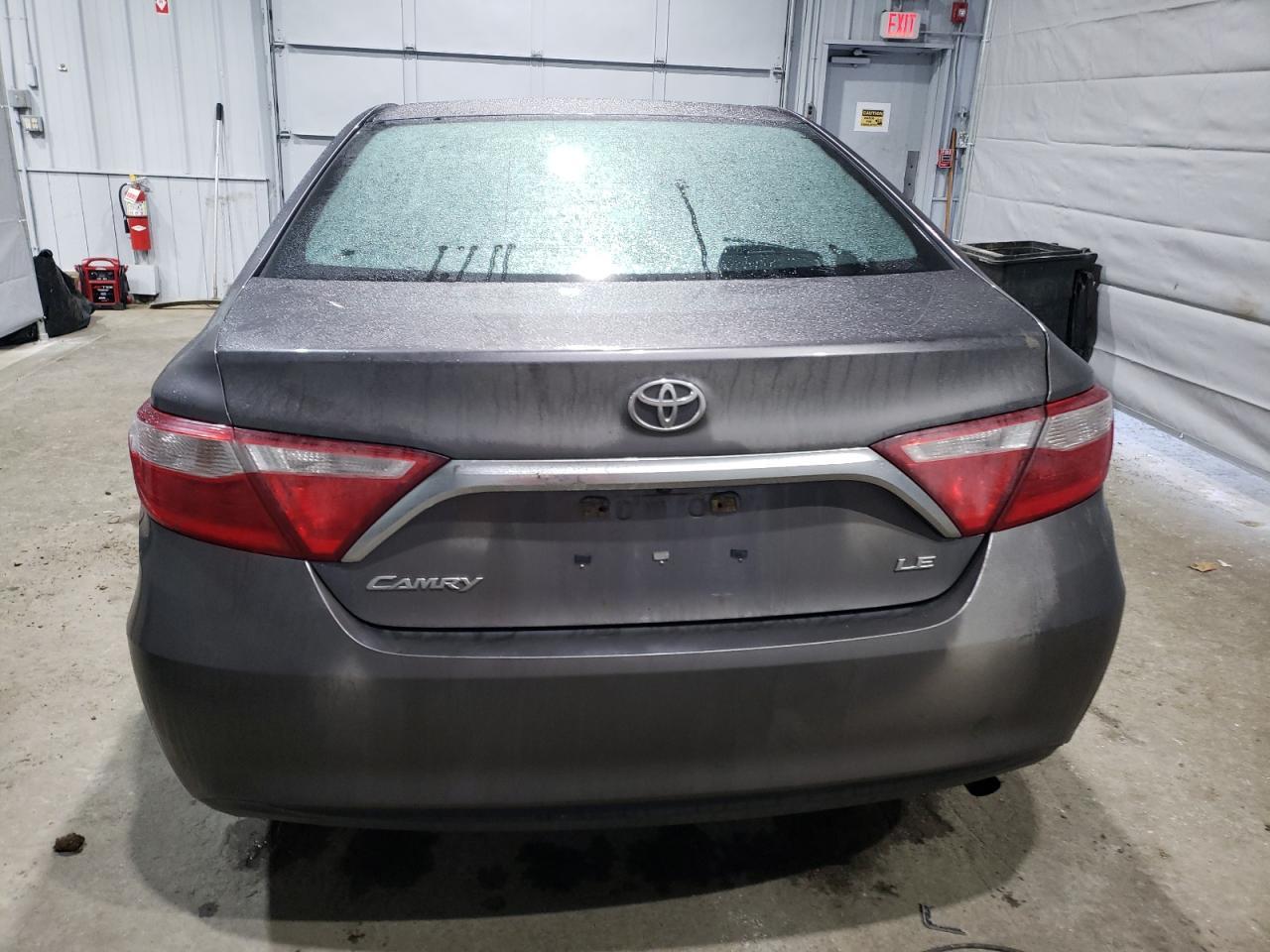 2017 TOYOTA CAMRY LE - Image 6