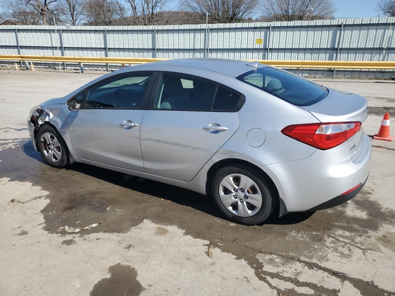 2015 KIA FORTE LX - Фото 2