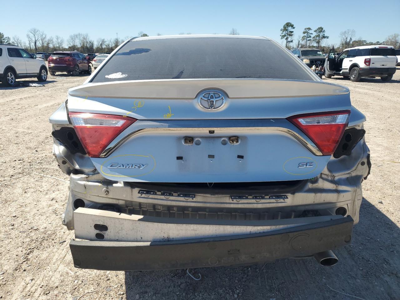 2015 TOYOTA CAMRY LE - Image 6