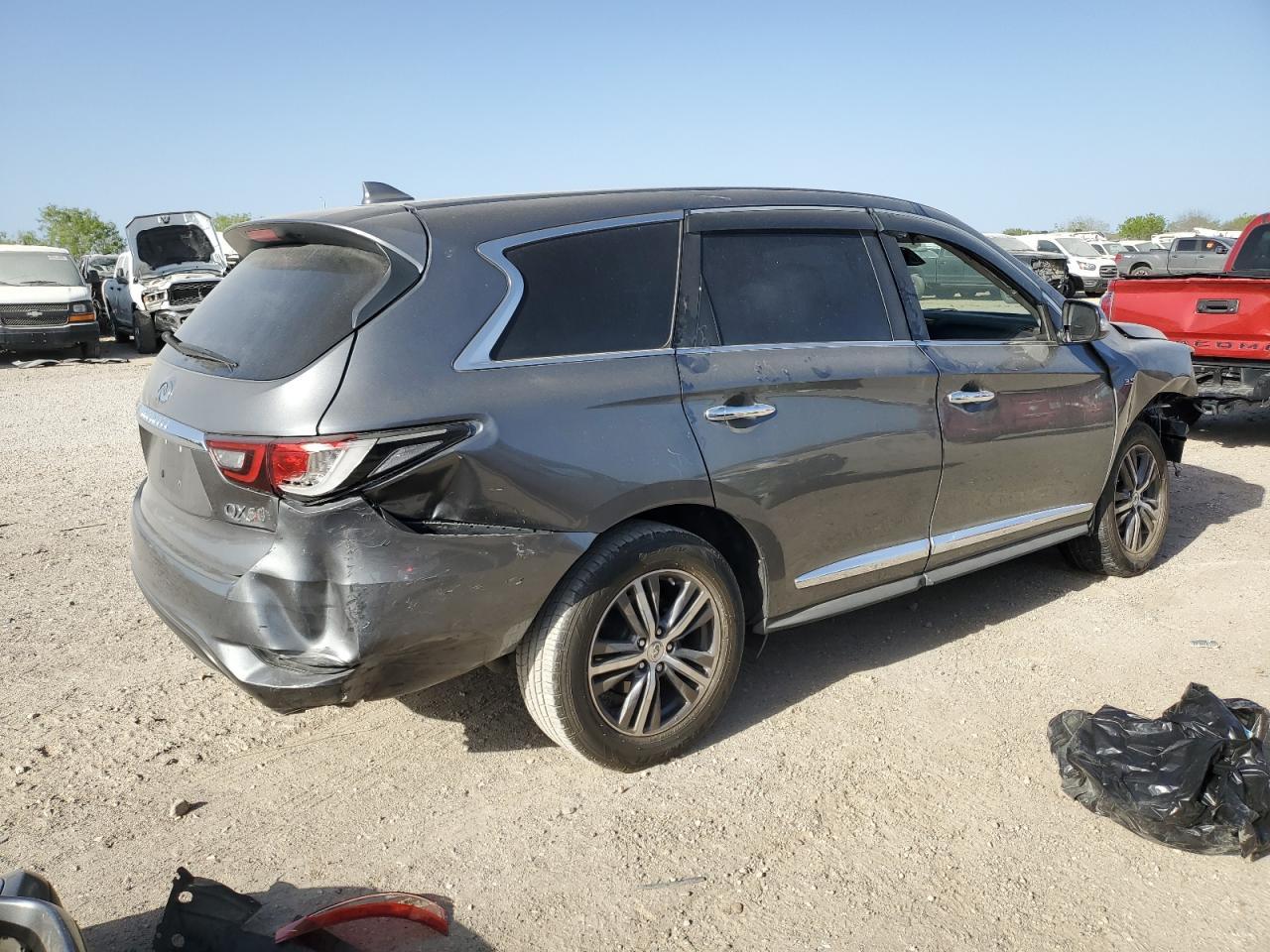 2019 INFINITI QX60 LUXE - Image 3