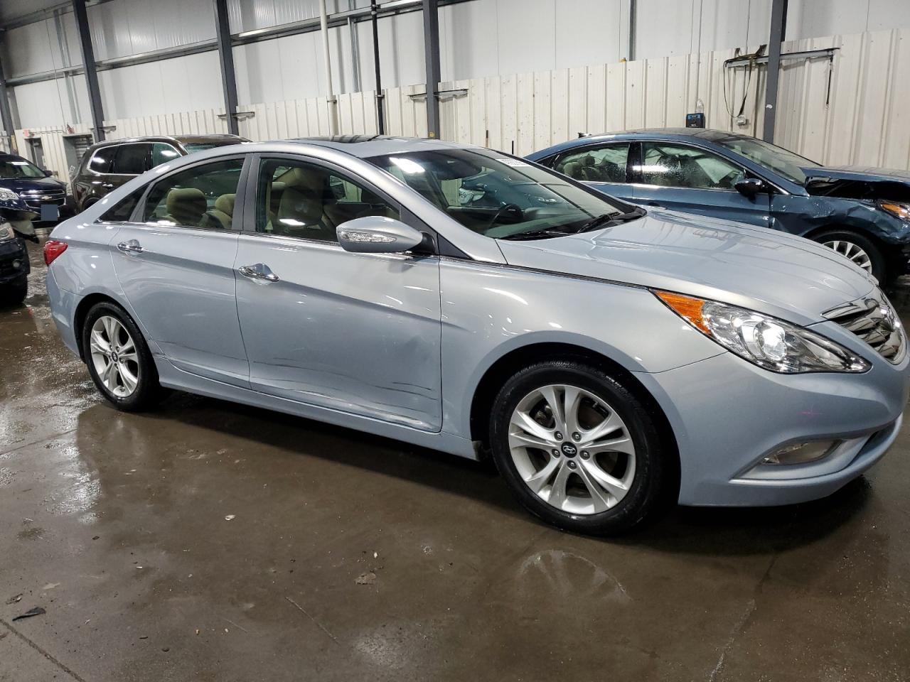 2011 HYUNDAI SONATA SE - Фото 4