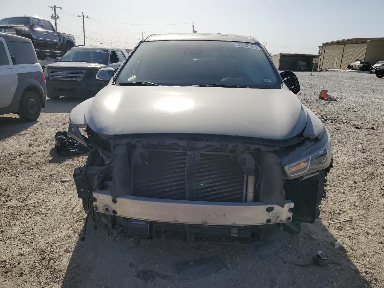 2019 INFINITI QX60 LUXE - Image 5