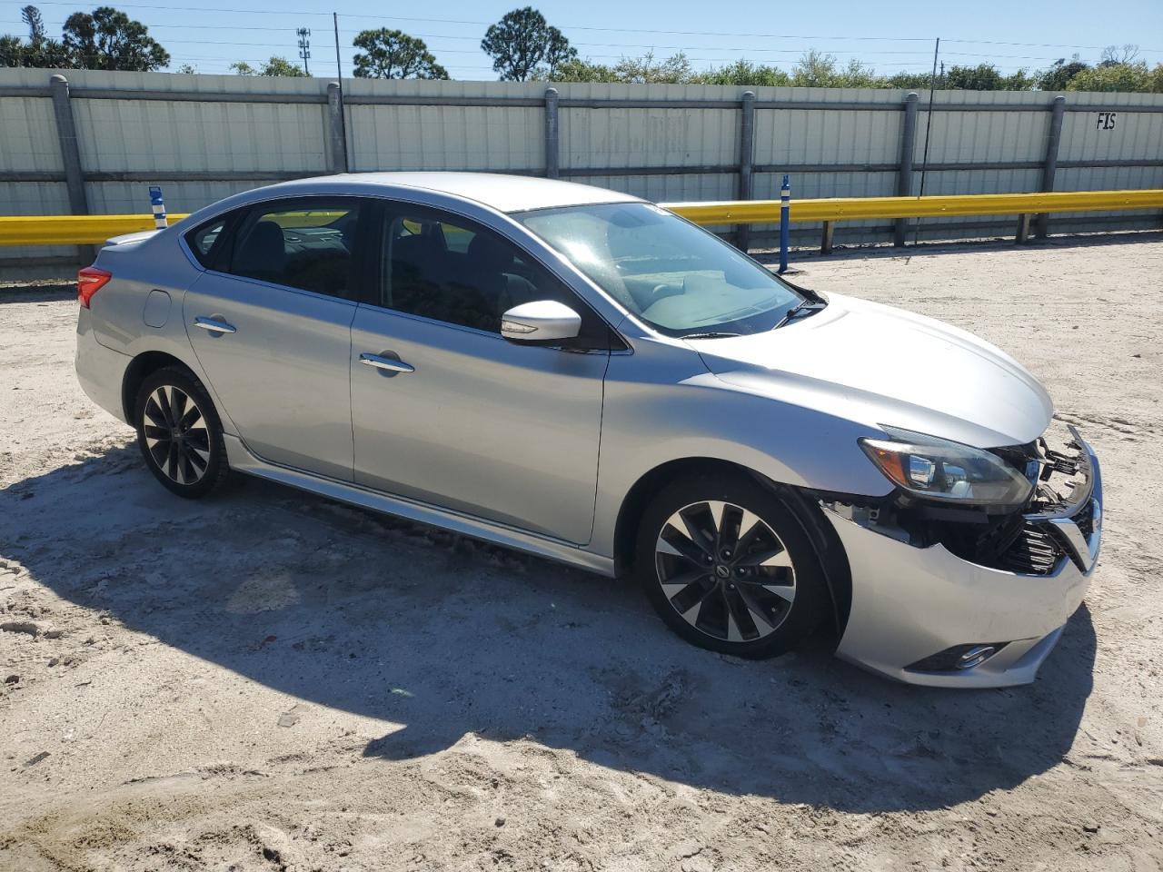 2017 NISSAN SENTRA S - Фото 4