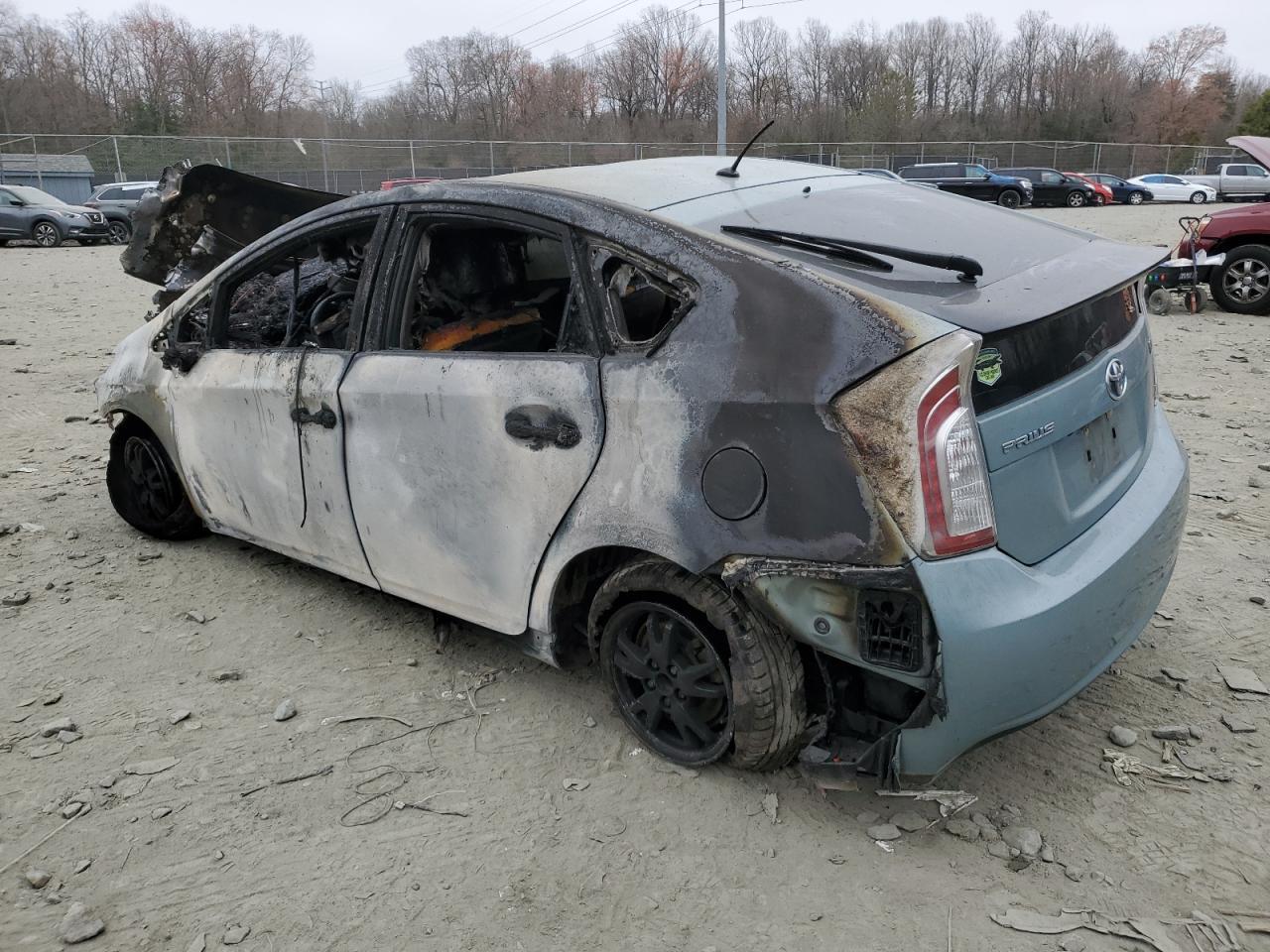 2015 TOYOTA PRIUS - Image 2