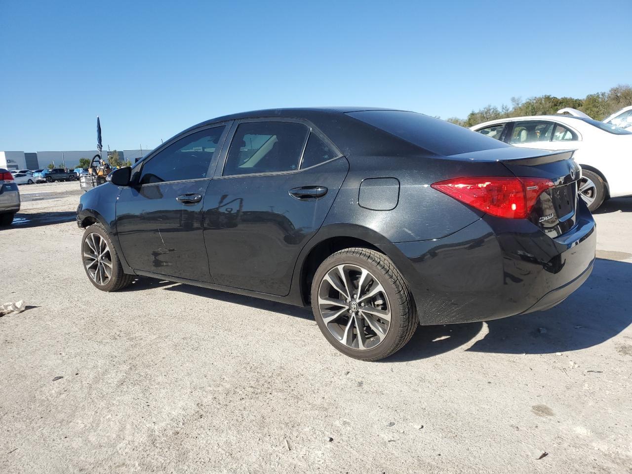 2019 TOYOTA COROLLA L - Фото 2