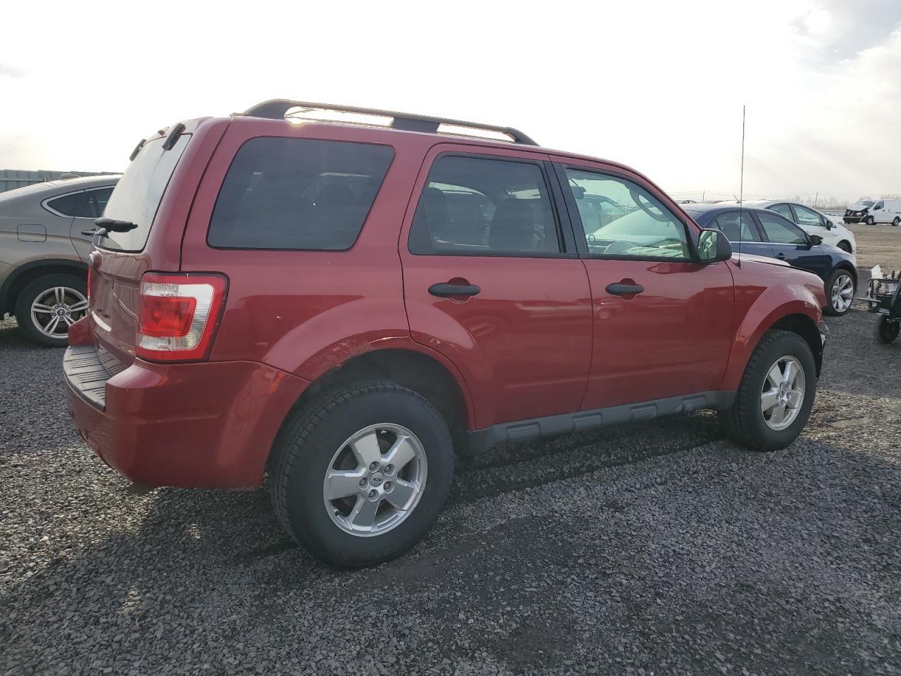 2012 FORD ESCAPE XLT - Image 3