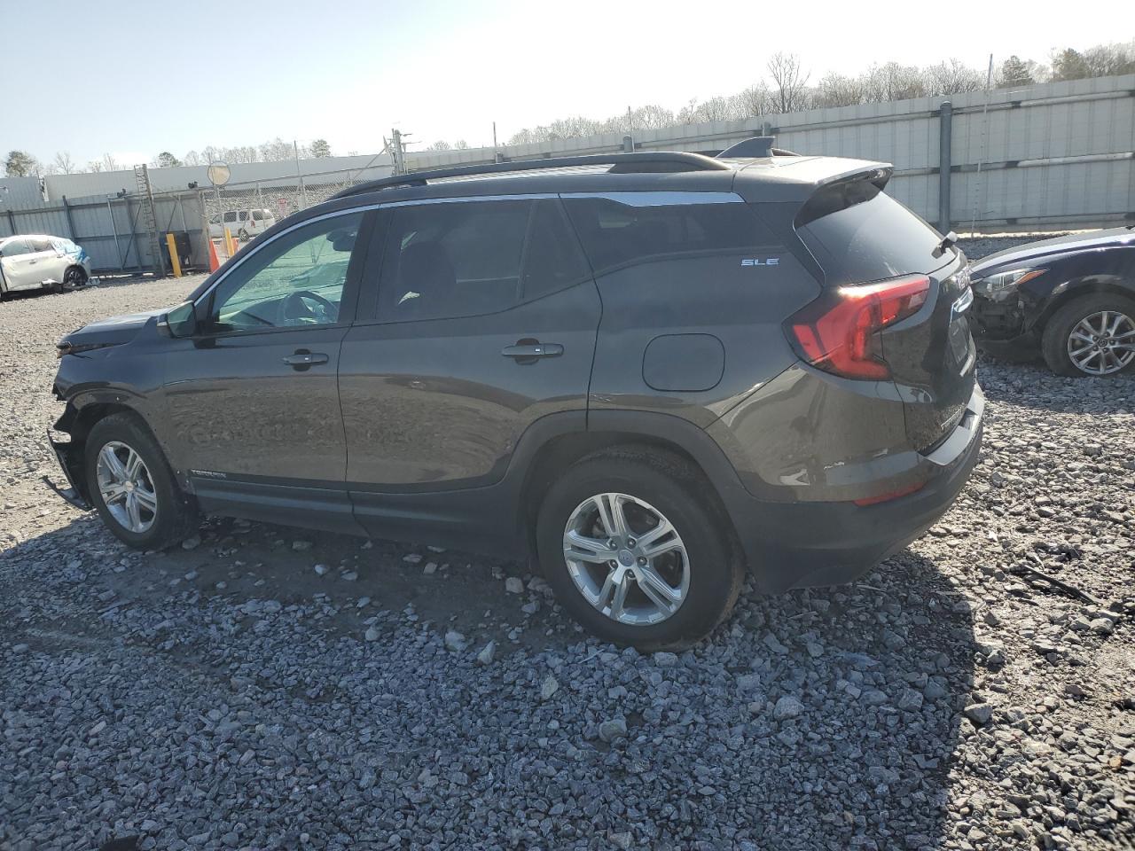 2019 GMC TERRAIN SL - Image 2