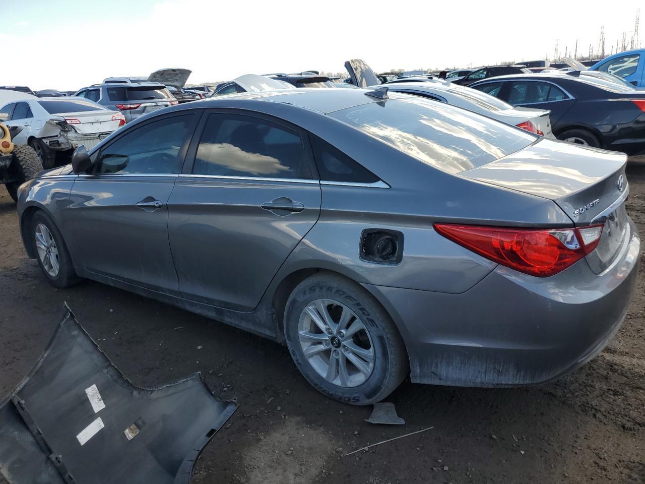 2013 HYUNDAI SONATA GLS - Image 2
