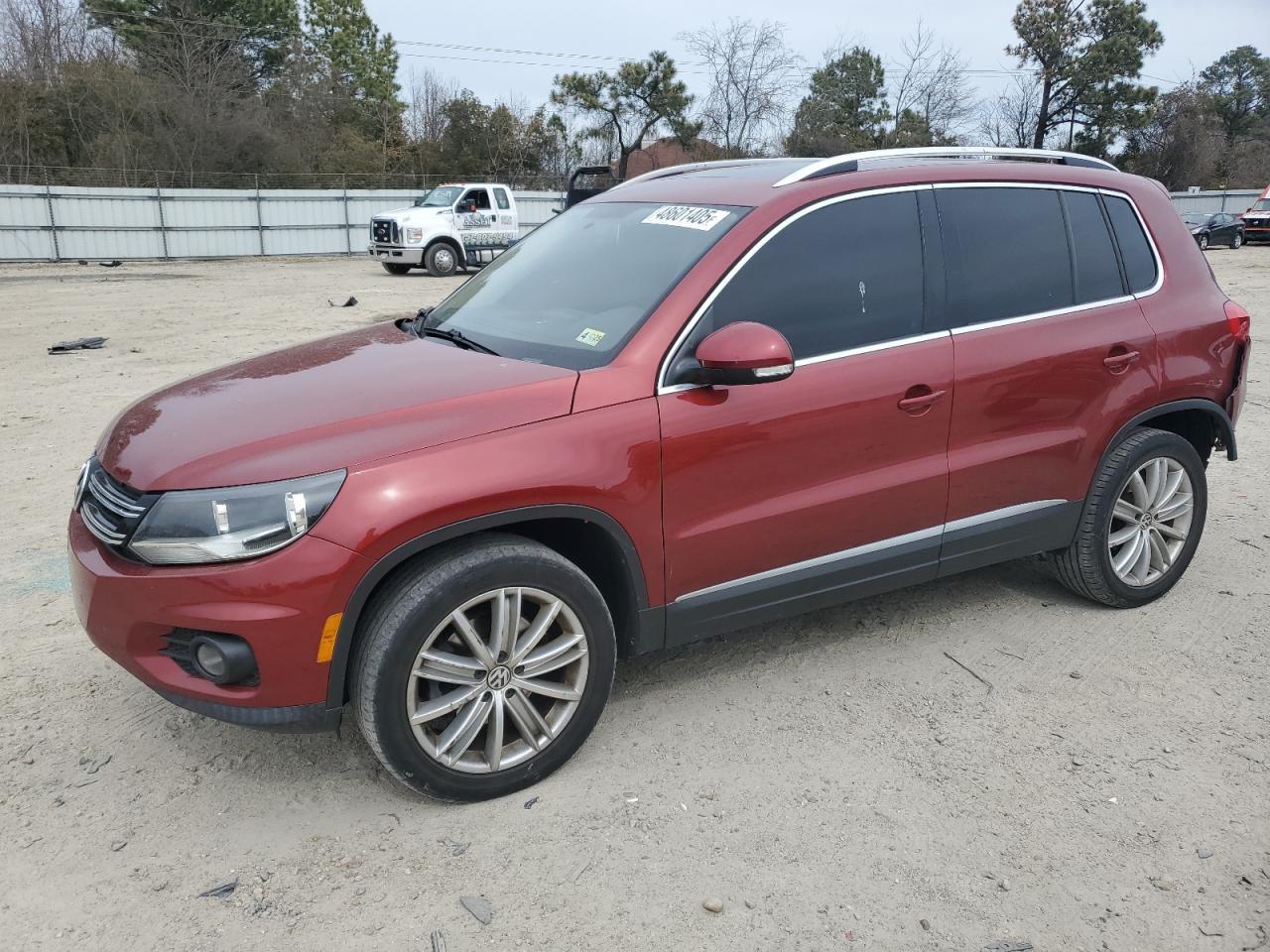 2014 VOLKSWAGEN TIGUAN S