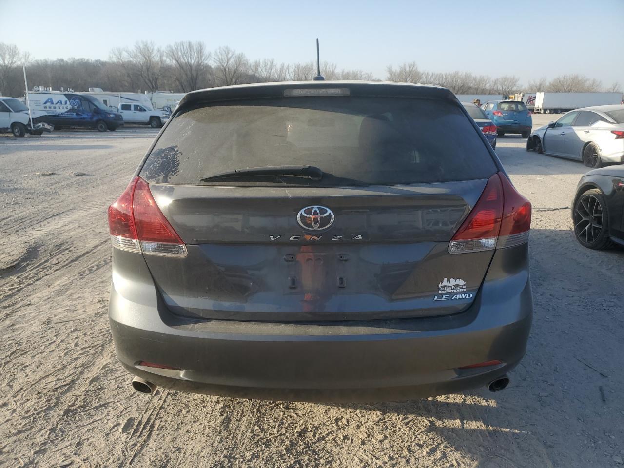 2013 TOYOTA VENZA LE - Image 6