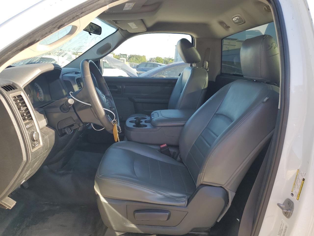2014 RAM 1500 ST - Фото 7