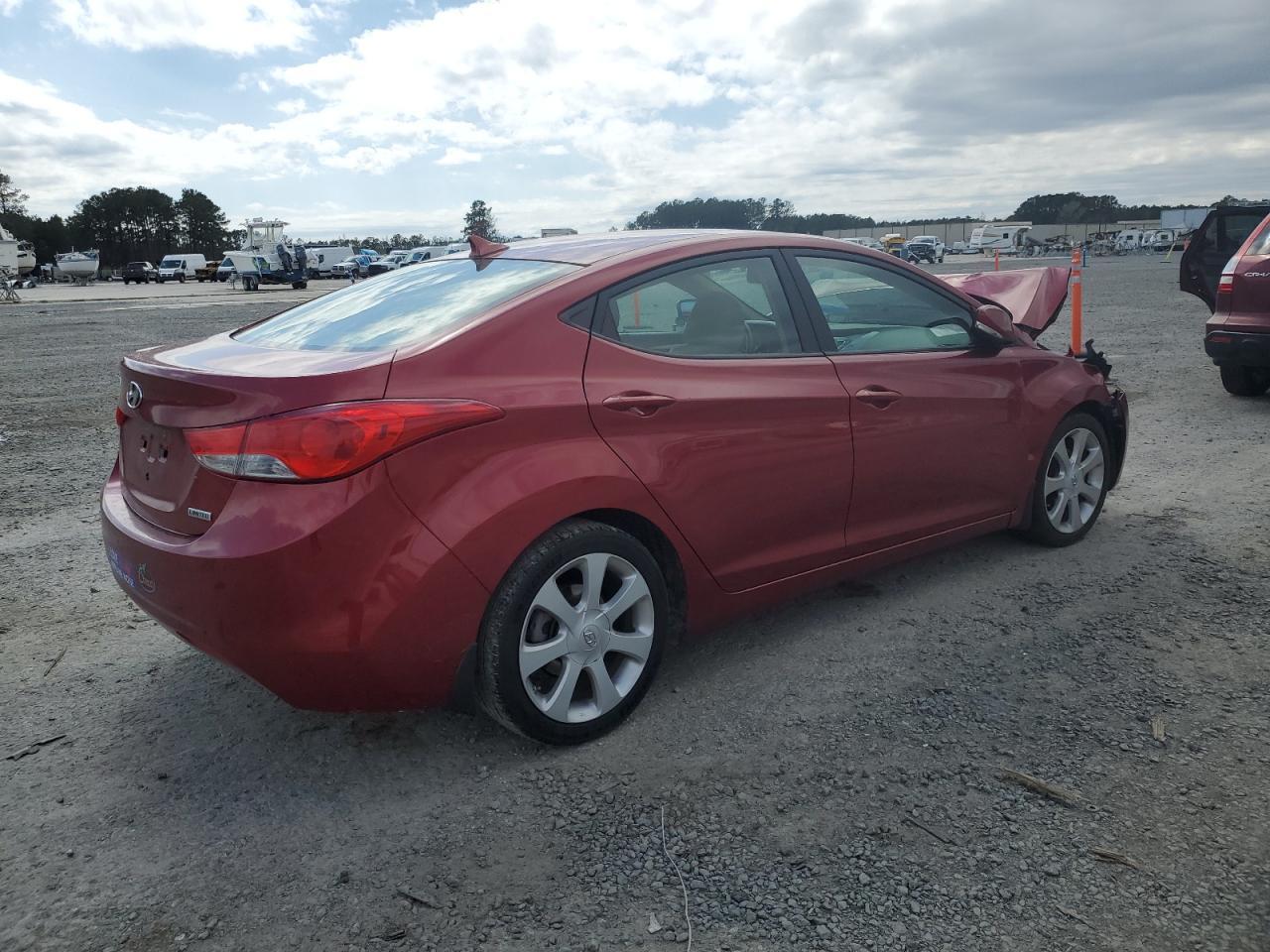 2013 HYUNDAI ELANTRA GL - Image 3
