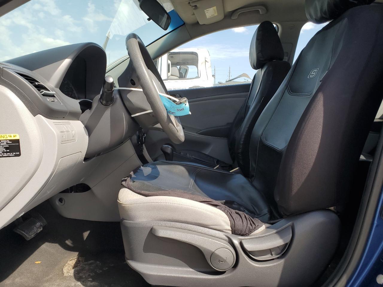 2016 HYUNDAI ACCENT SE - Фото 7