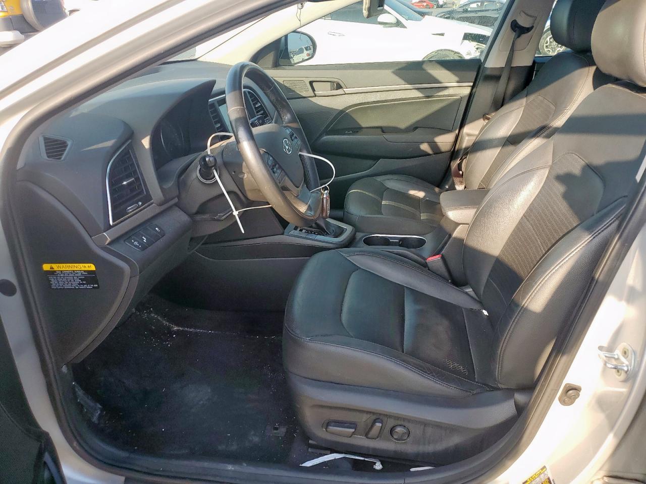 2017 HYUNDAI ELANTRA SE - Фото 7