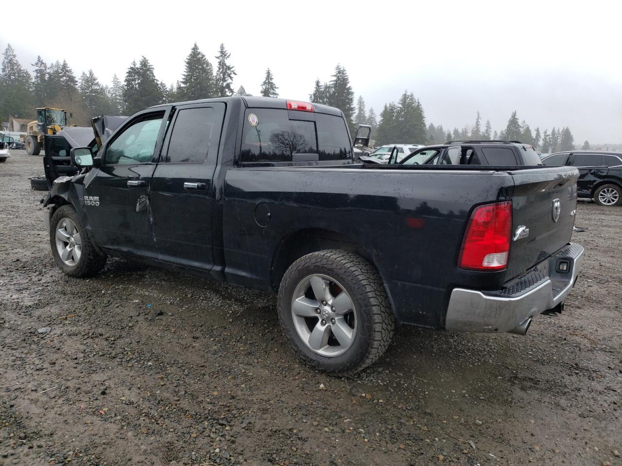 2015 RAM 1500 SLT - Image 2