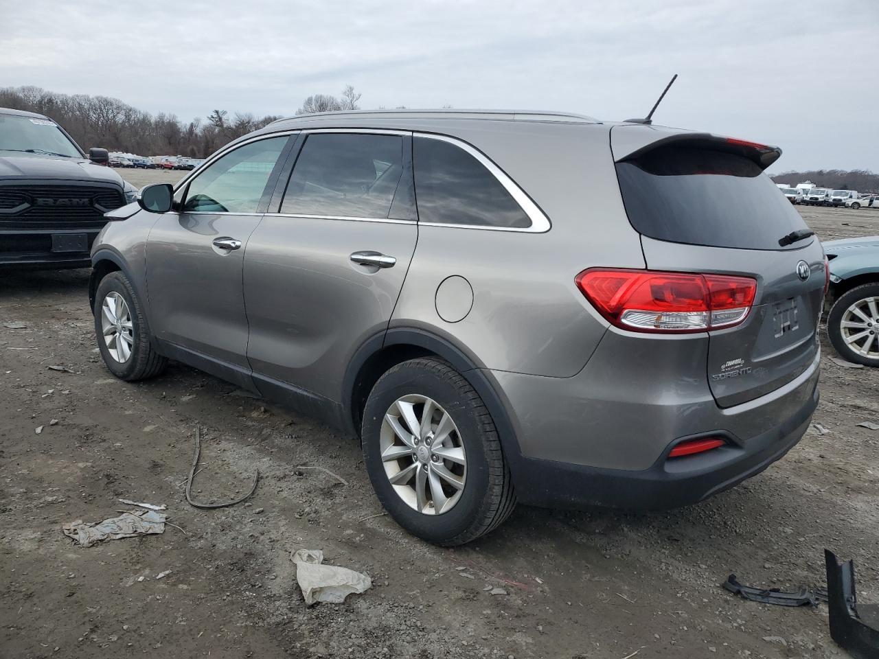 2016 KIA SORENTO LX - Image 2