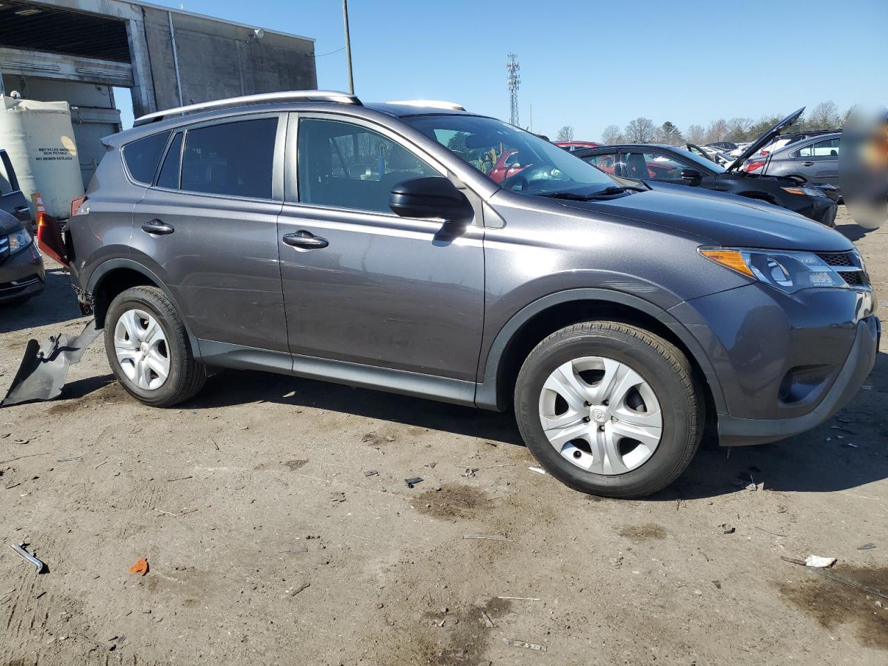 2015 TOYOTA RAV4 LE - Image 4