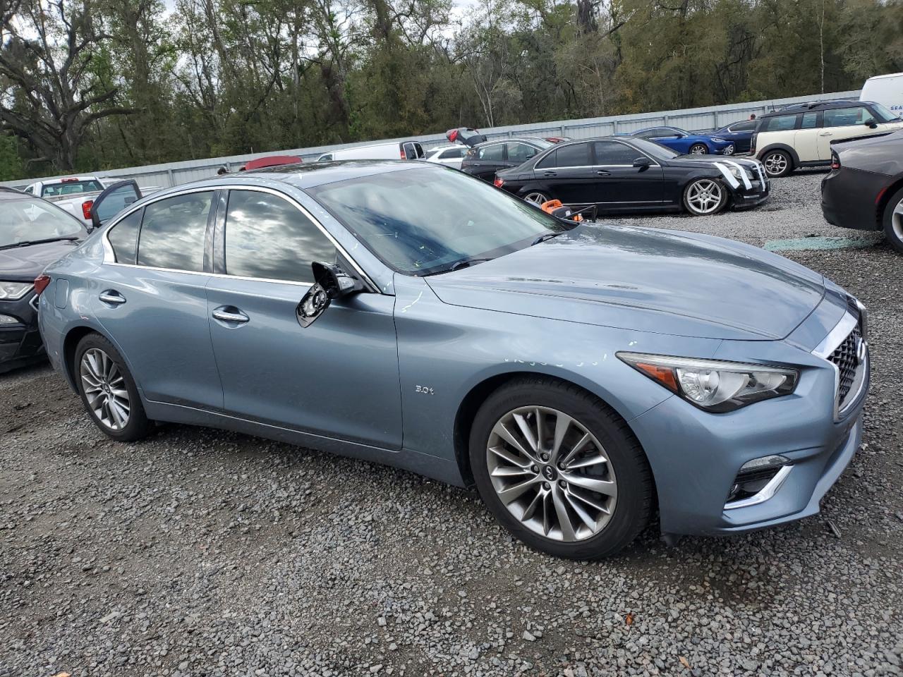 2018 INFINITI Q50 LUXE - Image 4