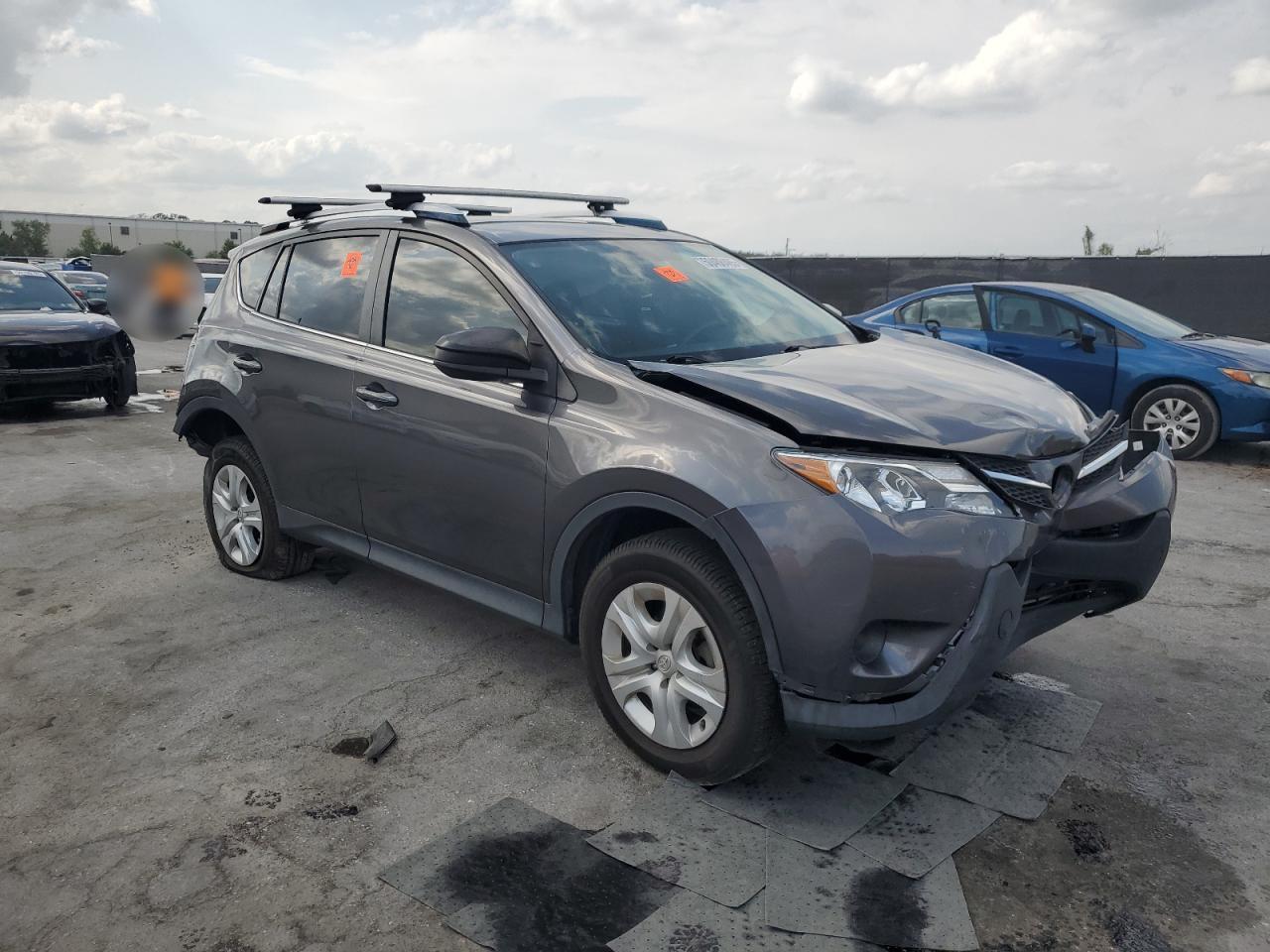 2015 TOYOTA RAV4 LE - Image 4