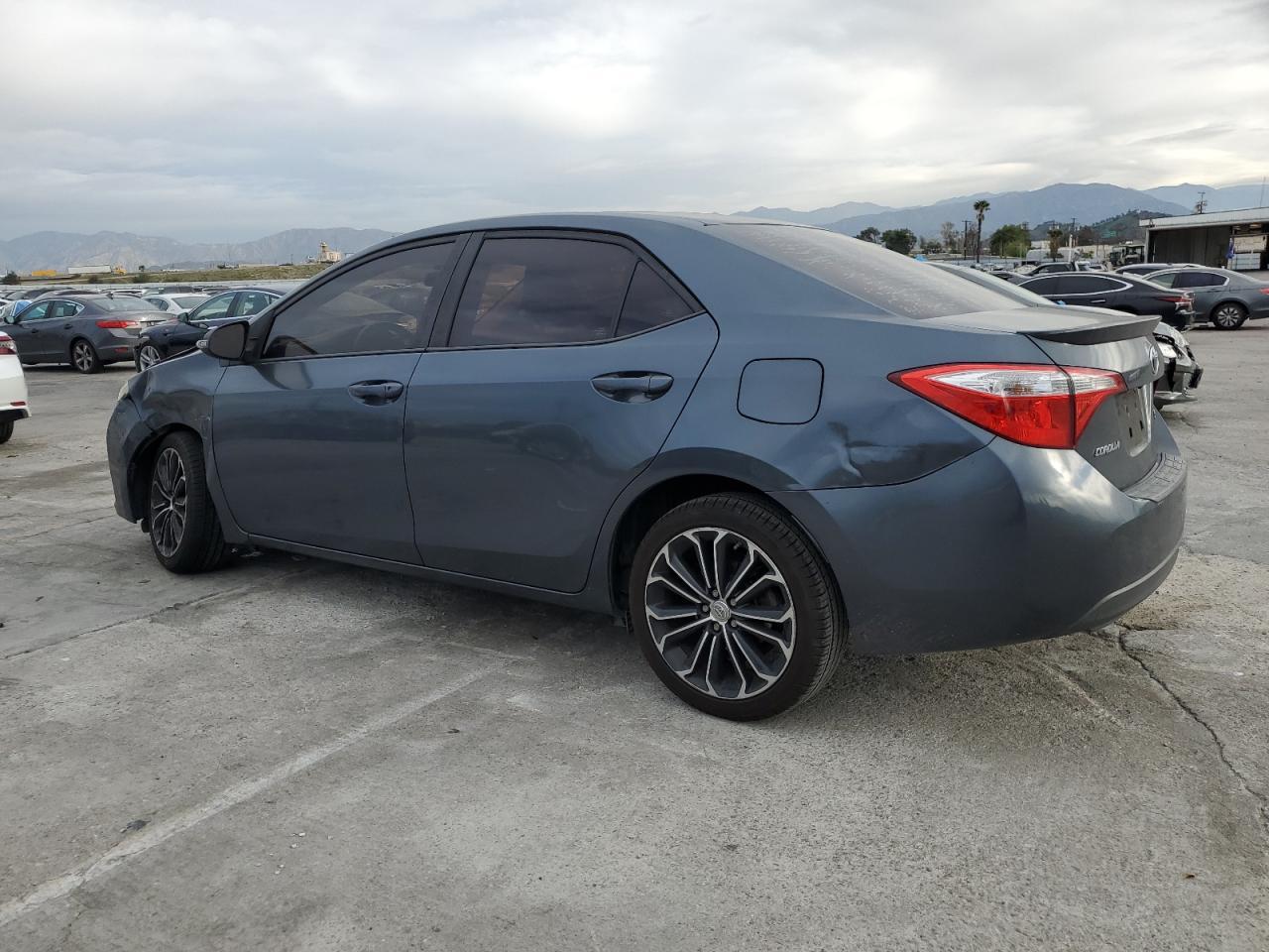 2016 TOYOTA COROLLA L - Фото 2