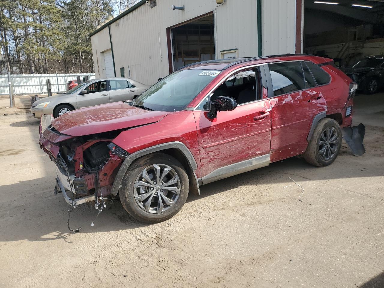 2022 TOYOTA RAV4 XLE P