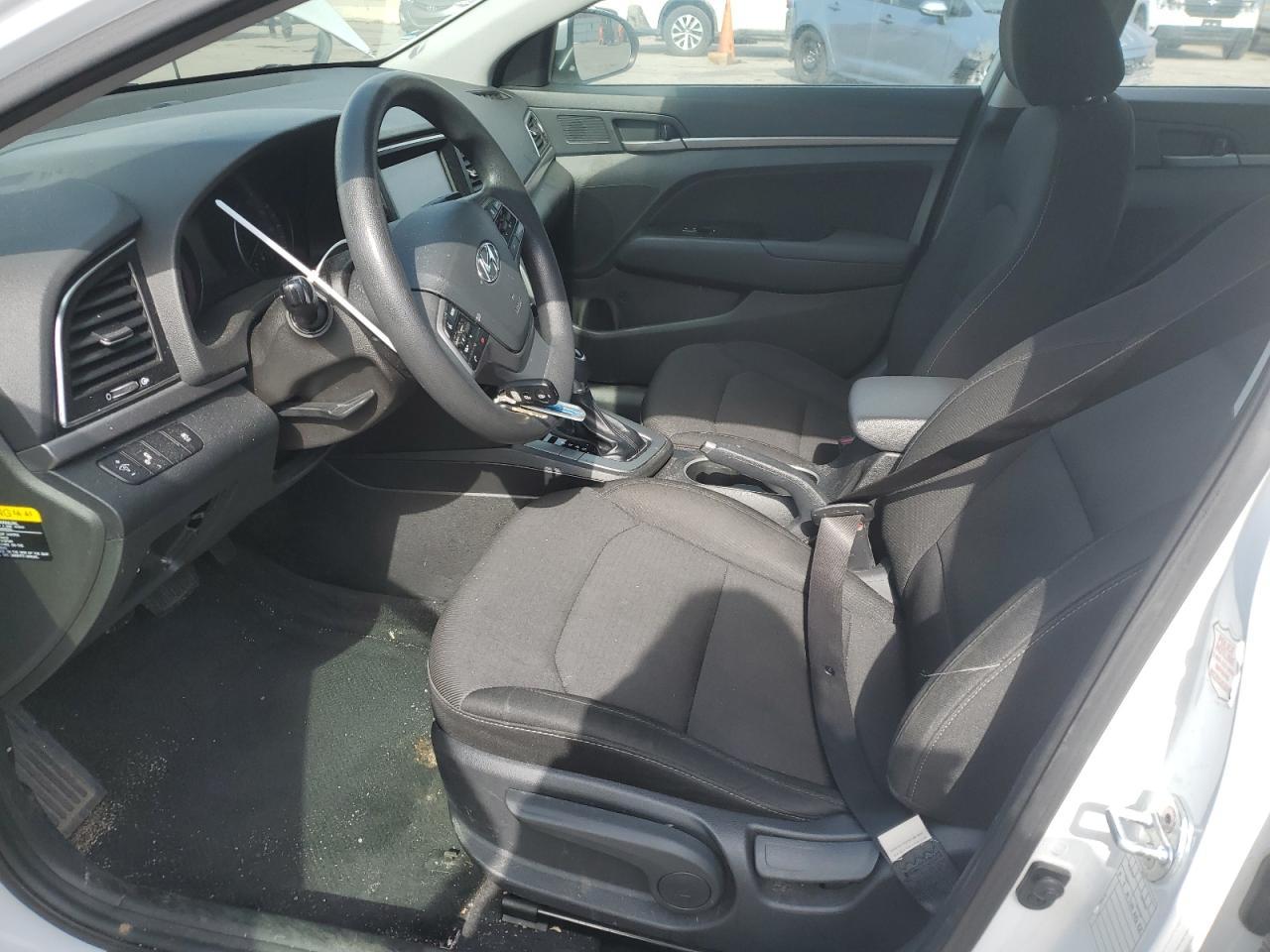 2018 HYUNDAI ELANTRA SE - Фото 7