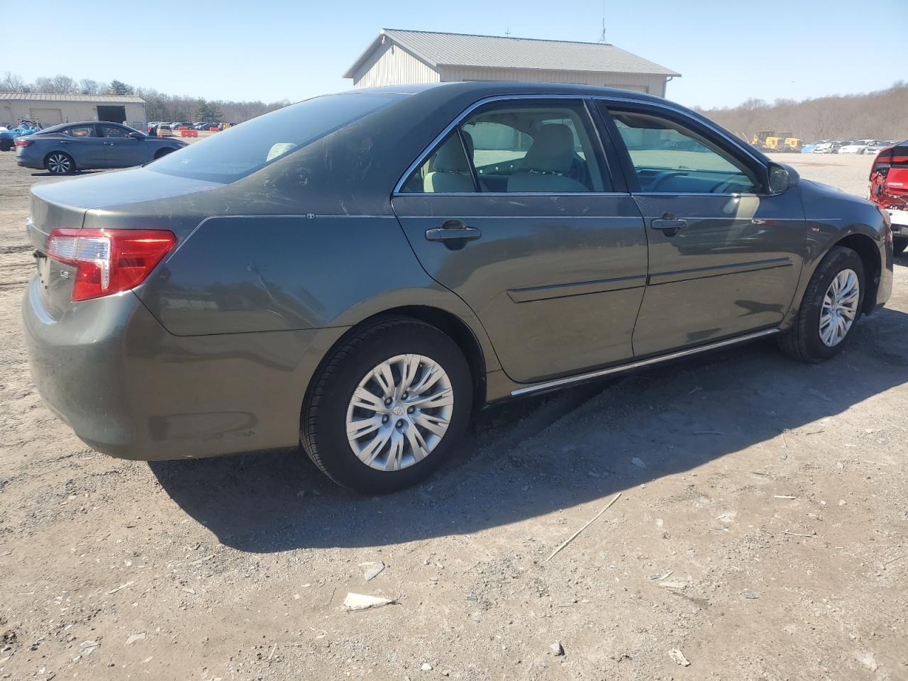 2013 TOYOTA CAMRY L - Image 3