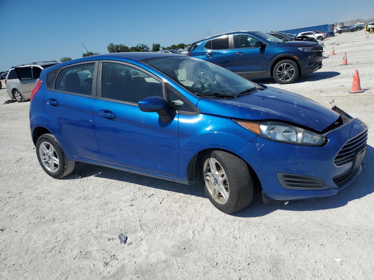 2019 FORD FIESTA SE - Image 4