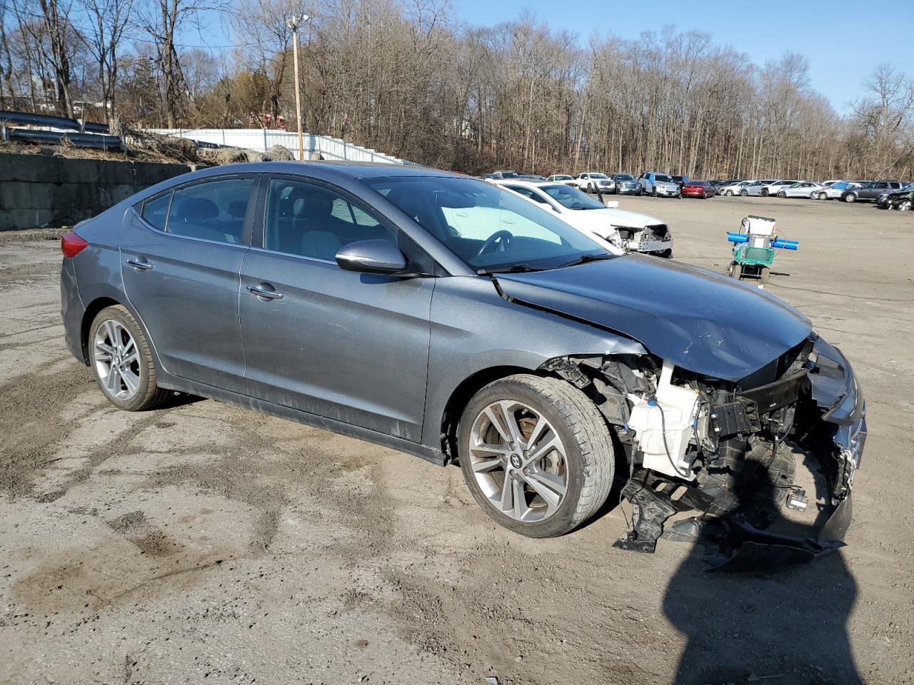 2017 HYUNDAI ELANTRA SE - Image 4