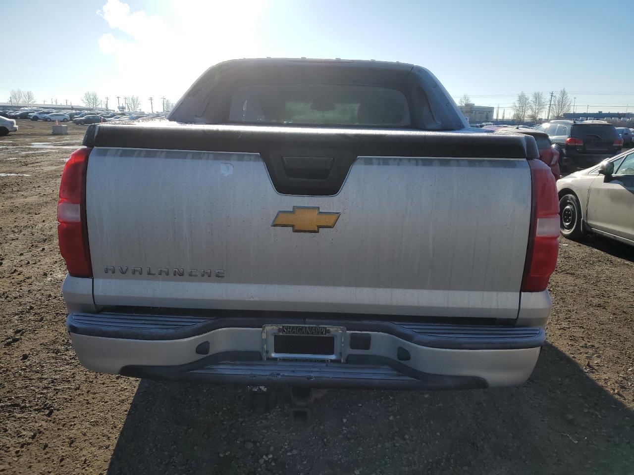 2012 CHEVROLET AVALANCHE - Image 6