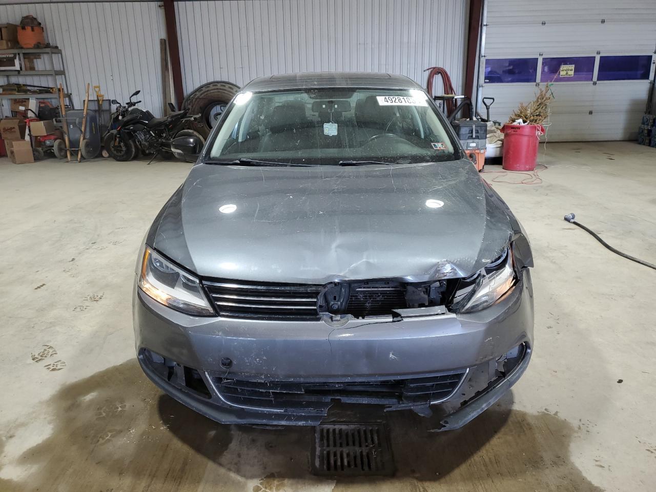 2014 VOLKSWAGEN JETTA SE - Фото 5