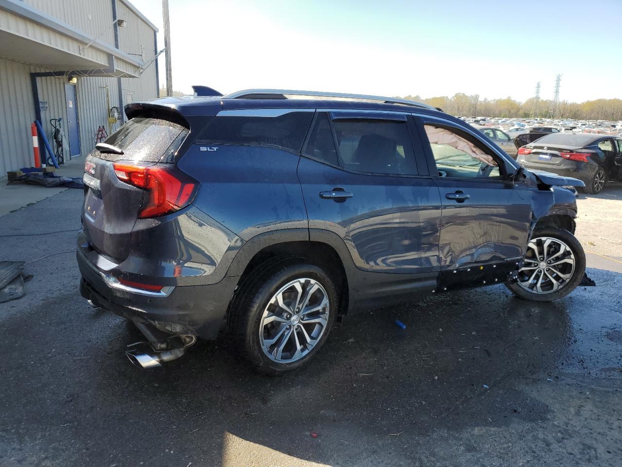 2018 GMC TERRAIN SL - Image 3