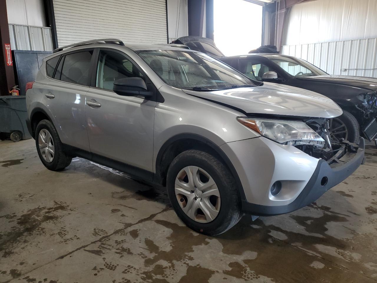 2015 TOYOTA RAV4 LE - Image 4