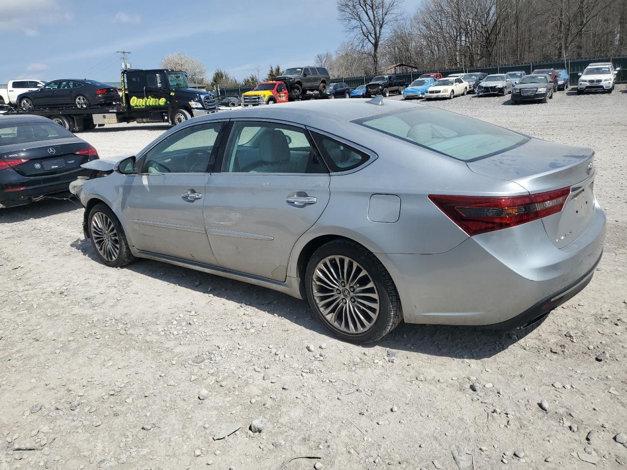 2016 TOYOTA AVALON XLE - Image 2