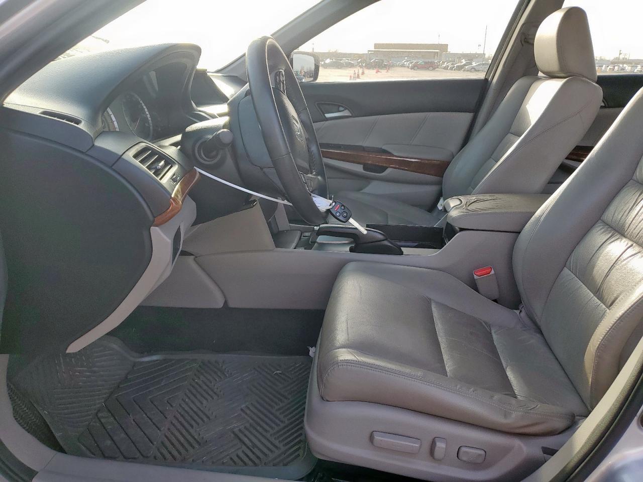 2012 HONDA ACCORD EXL - Image 7