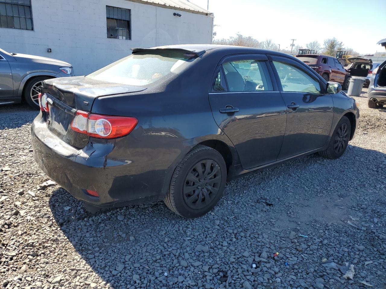 2013 TOYOTA COROLLA BA - Image 3