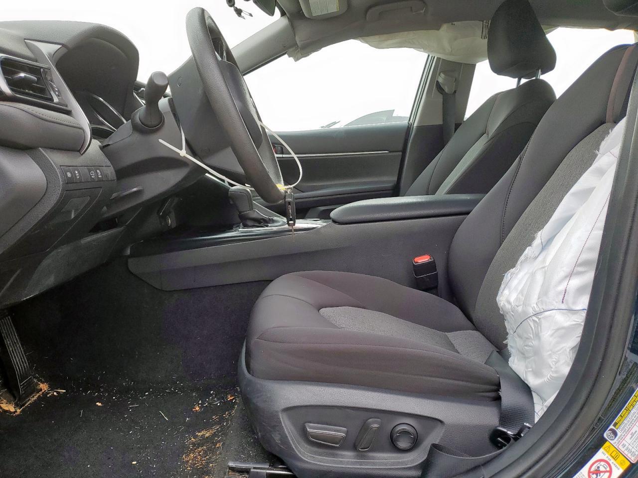2019 TOYOTA CAMRY L - Image 7