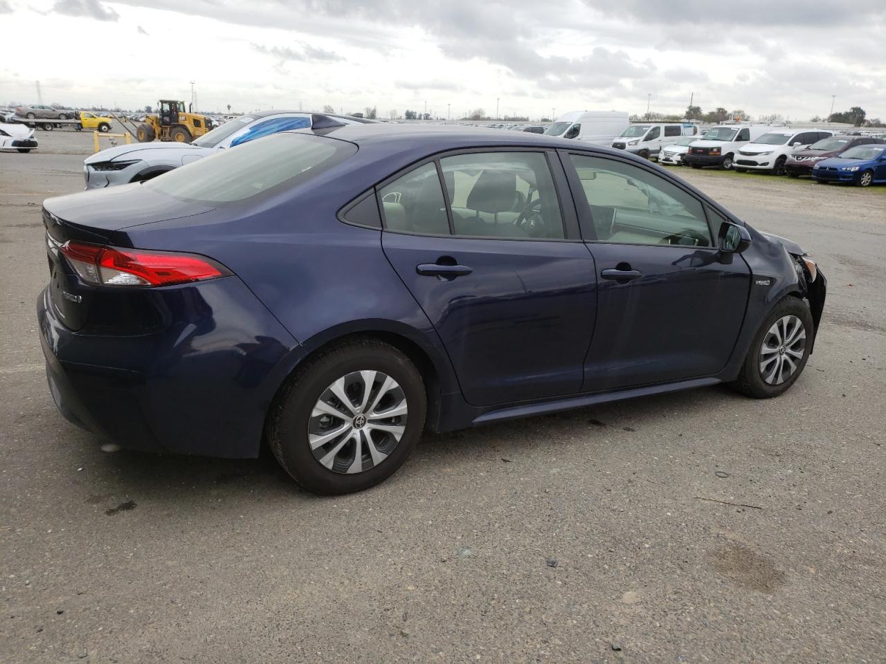2020 TOYOTA COROLLA LE - Image 3