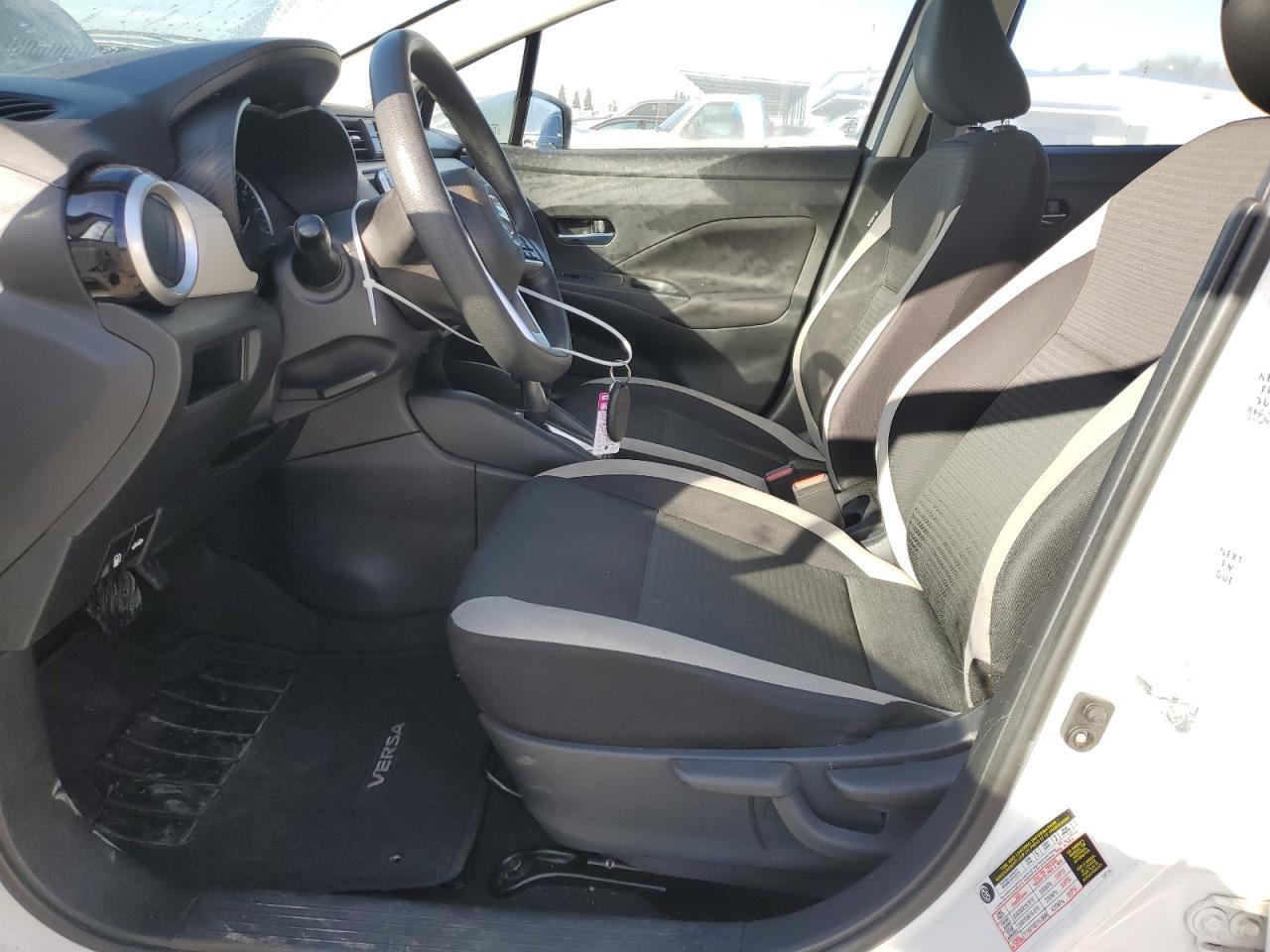 2021 NISSAN VERSA SV - Фото 7