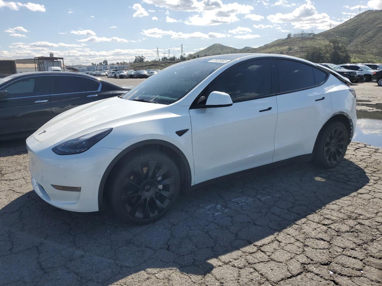 2022 TESLA MODEL Y