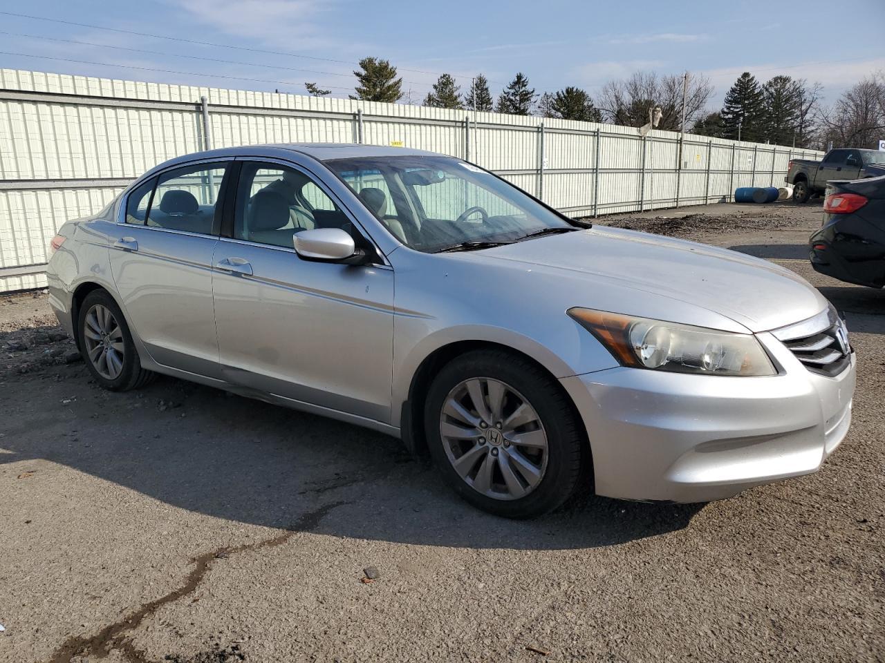 2012 HONDA ACCORD EXL - Image 4