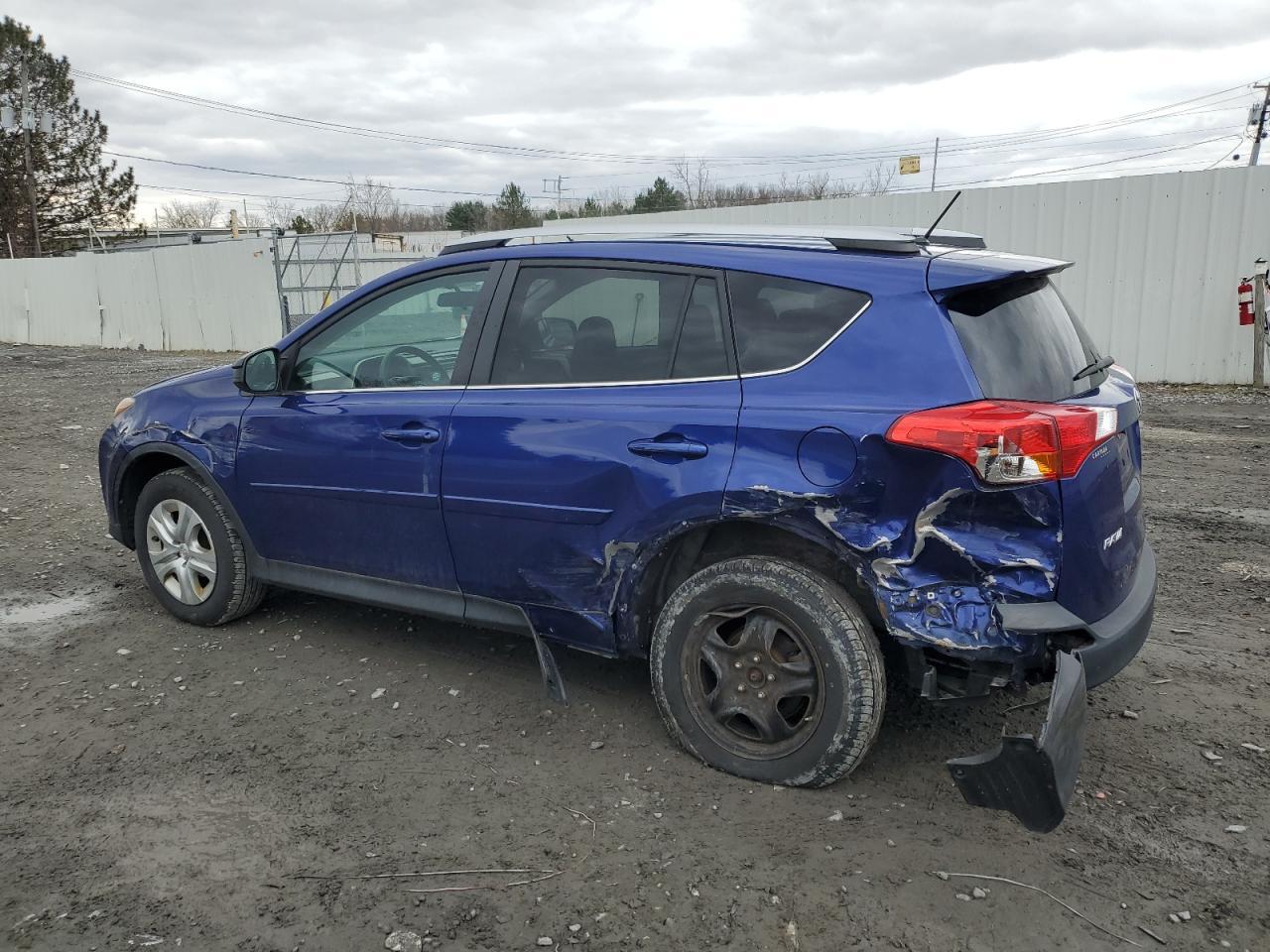 2015 TOYOTA RAV4 LE - Image 2