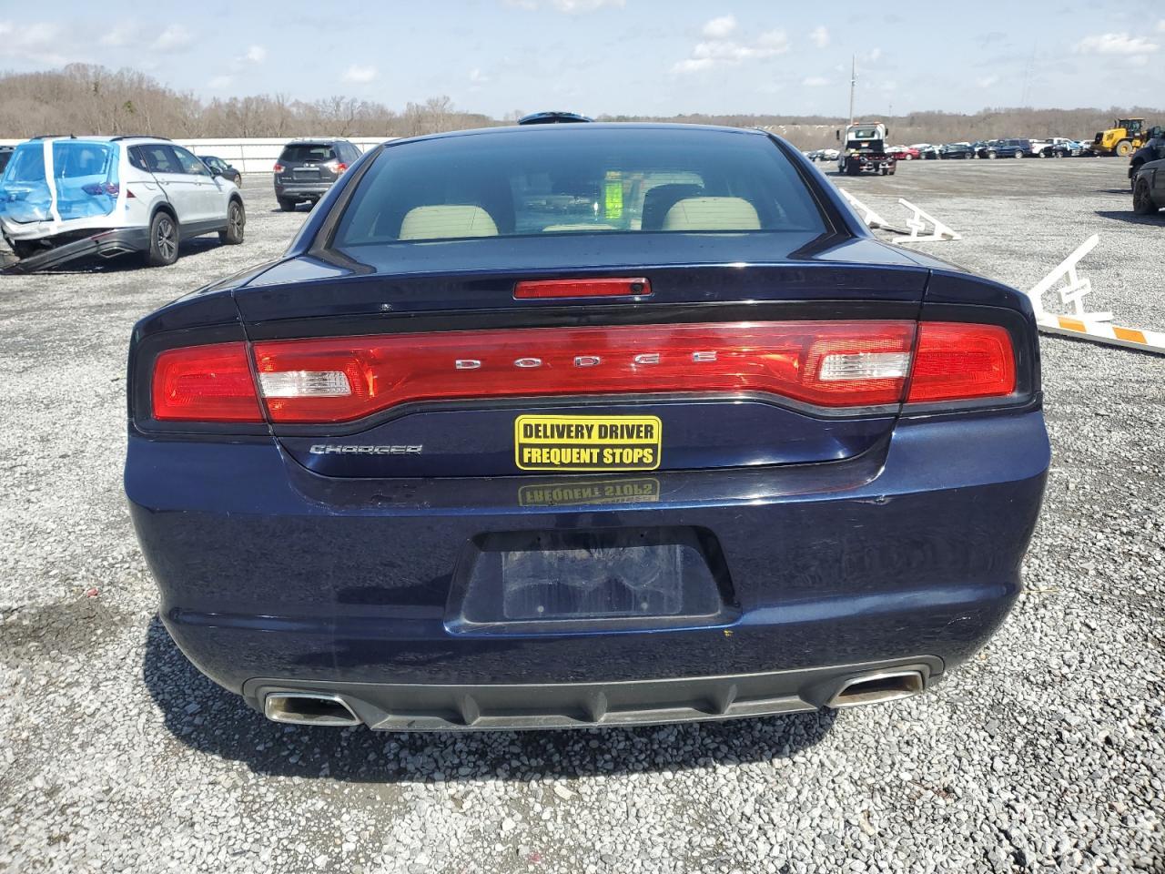 2014 DODGE CHARGER SE - Фото 6